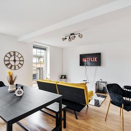 Sleek Shoreditch Hideout - 2 Bed Gem With Balcony In Central London Exterior photo