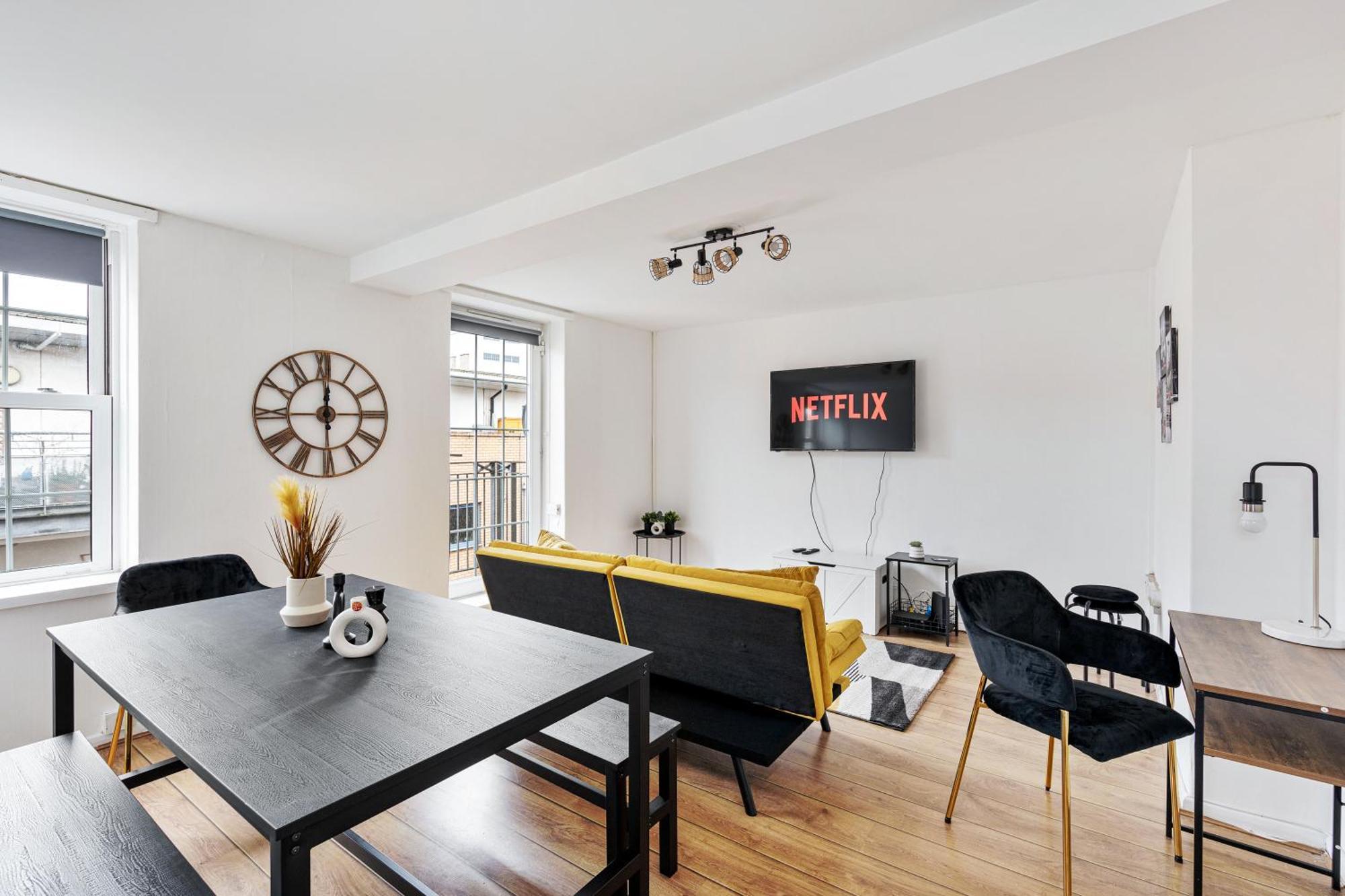 Sleek Shoreditch Hideout - 2 Bed Gem With Balcony In Central London Exterior photo
