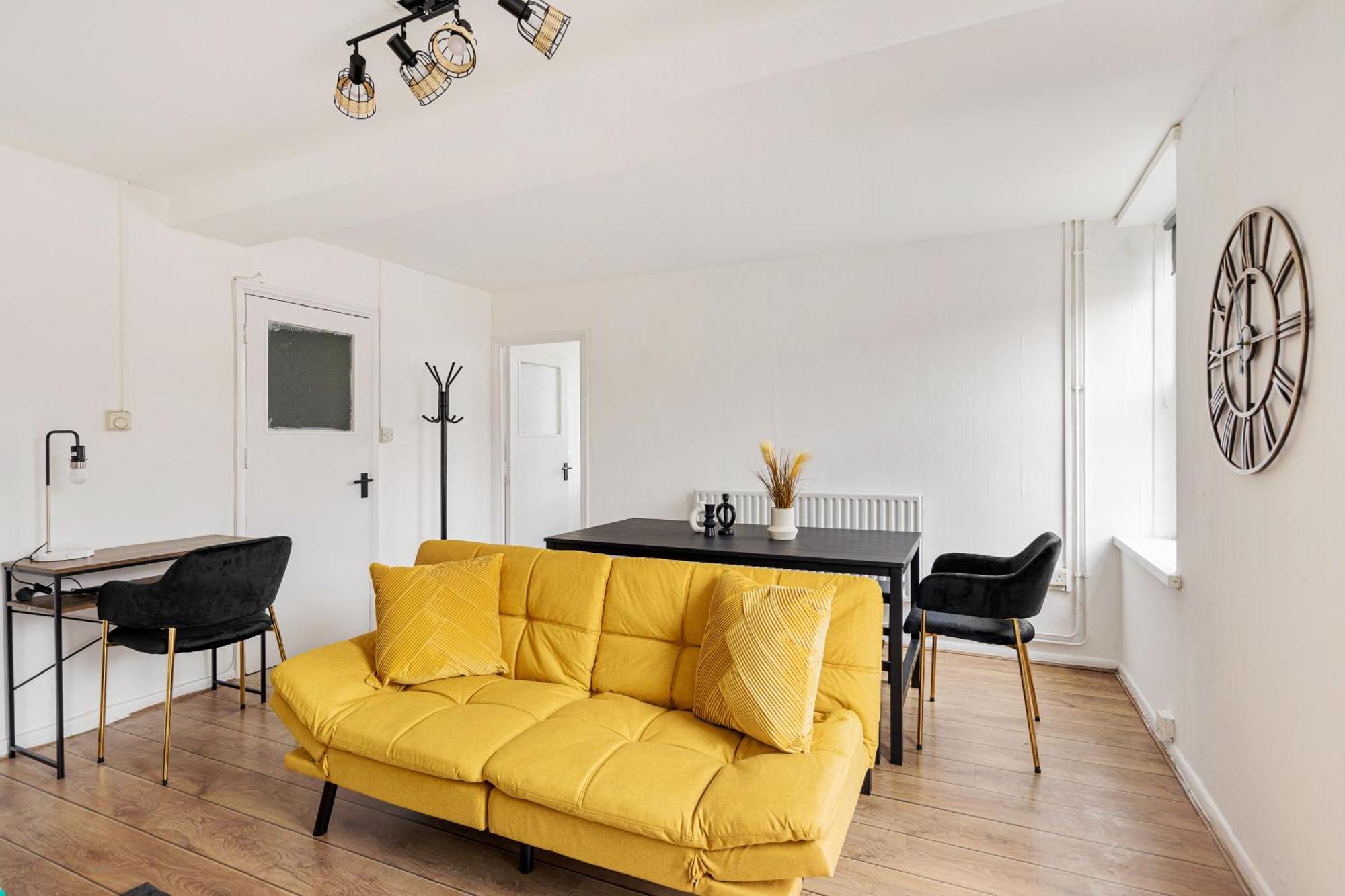 Sleek Shoreditch Hideout - 2 Bed Gem With Balcony In Central London Exterior photo