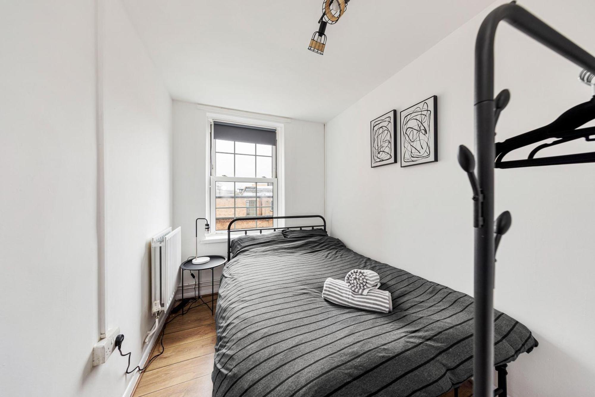 Sleek Shoreditch Hideout - 2 Bed Gem With Balcony In Central London Exterior photo