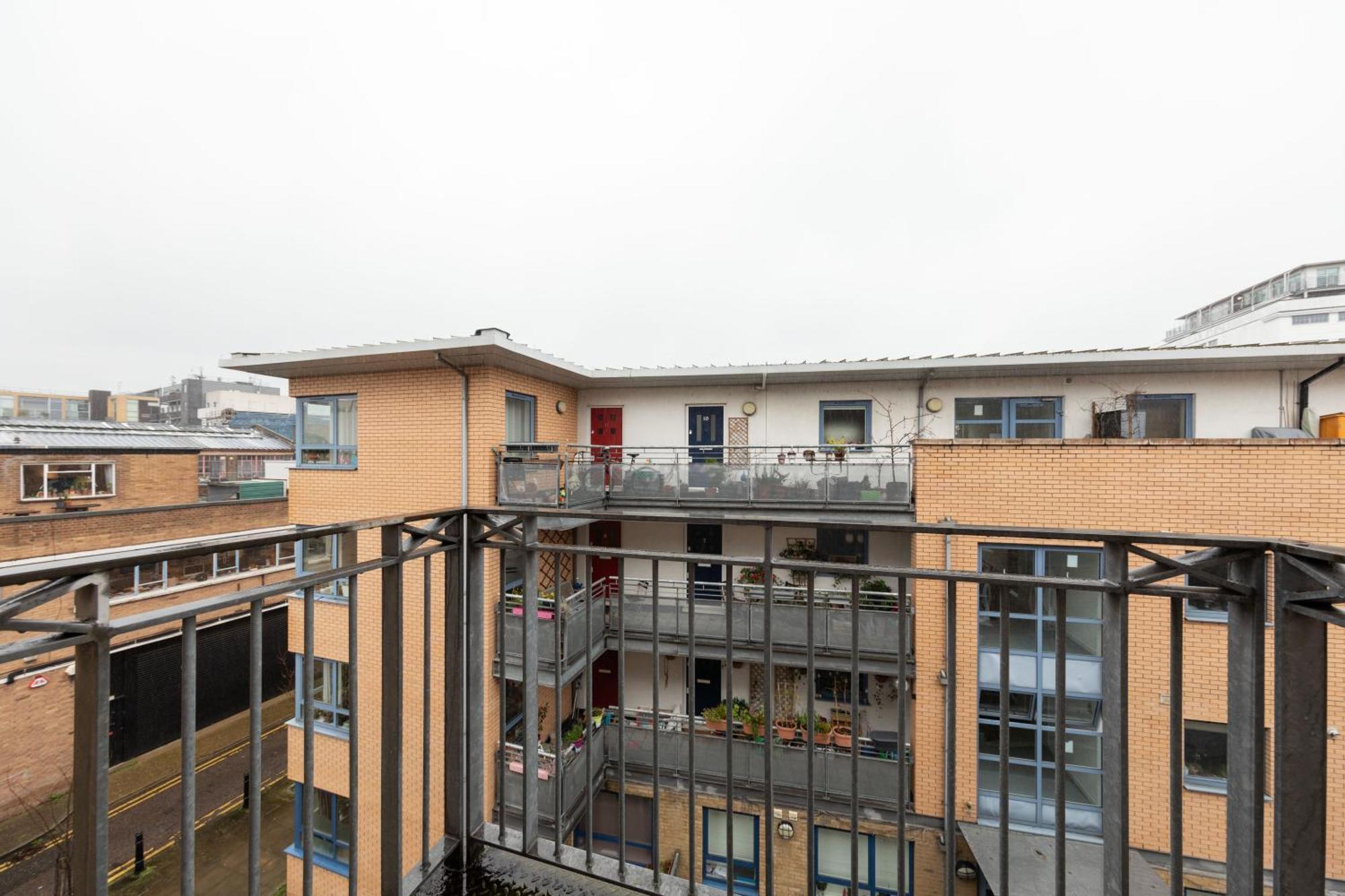 Sleek Shoreditch Hideout - 2 Bed Gem With Balcony In Central London Exterior photo